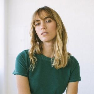 Tradlands 103 Girlfriend T-Shirt Pine